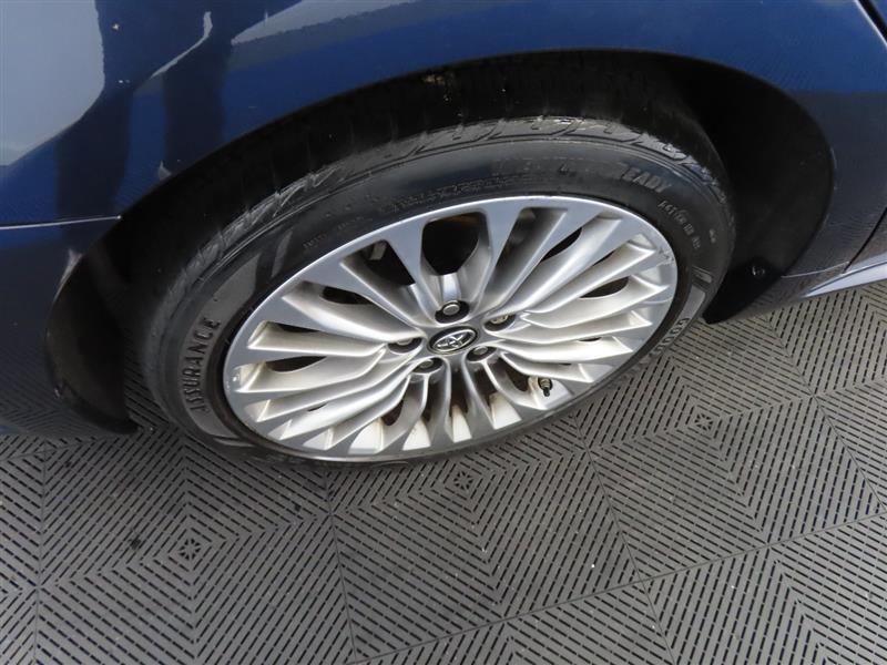 TOYOTAAVALON8