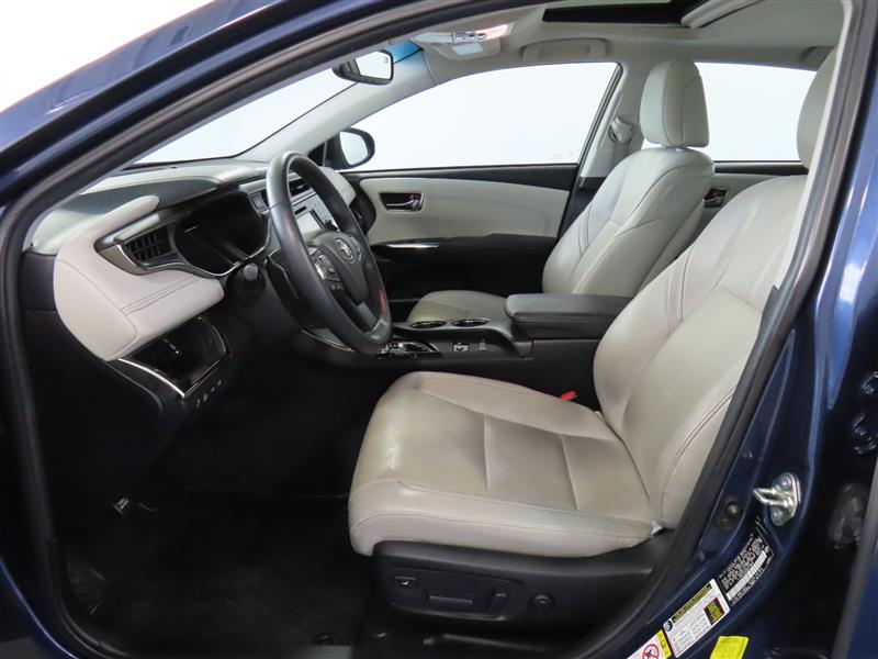 TOYOTAAVALON17