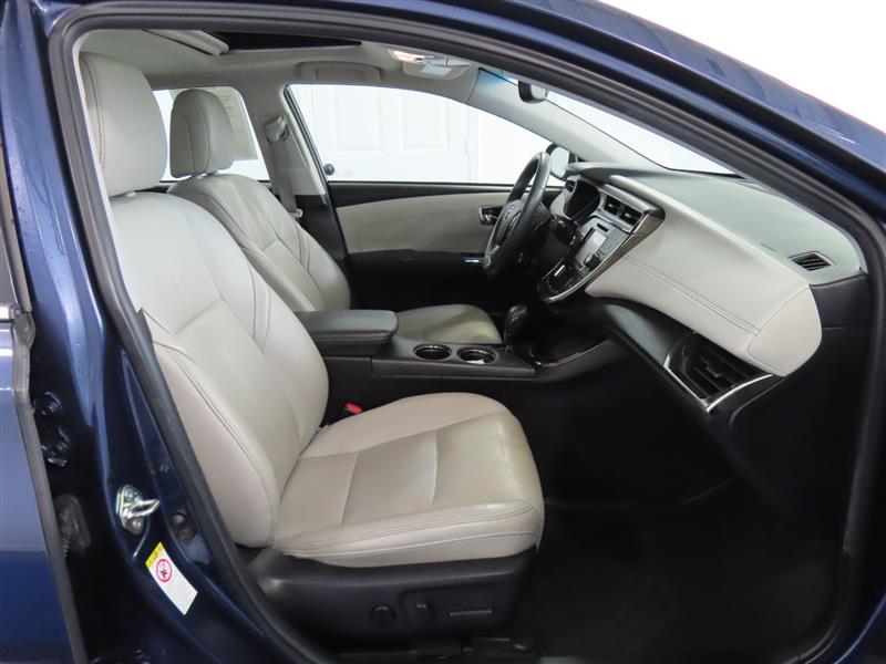 TOYOTAAVALON39