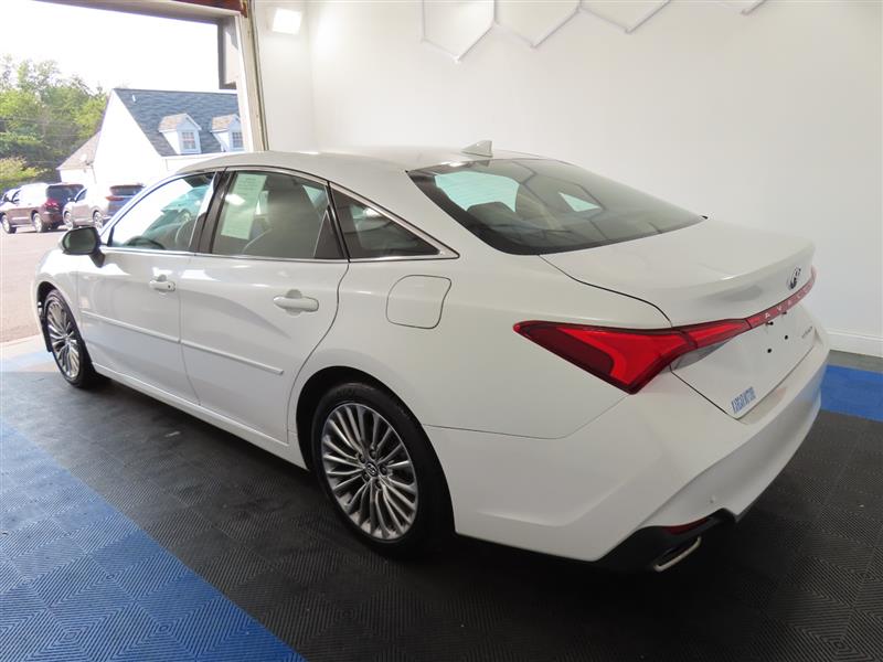 TOYOTAAVALON10