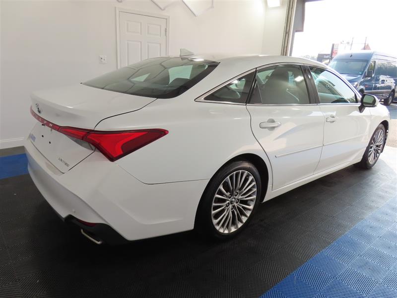 TOYOTAAVALON14