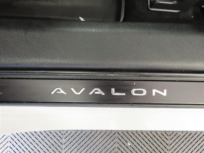 TOYOTAAVALON17