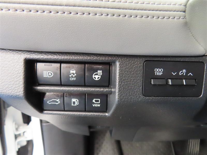 TOYOTAAVALON19