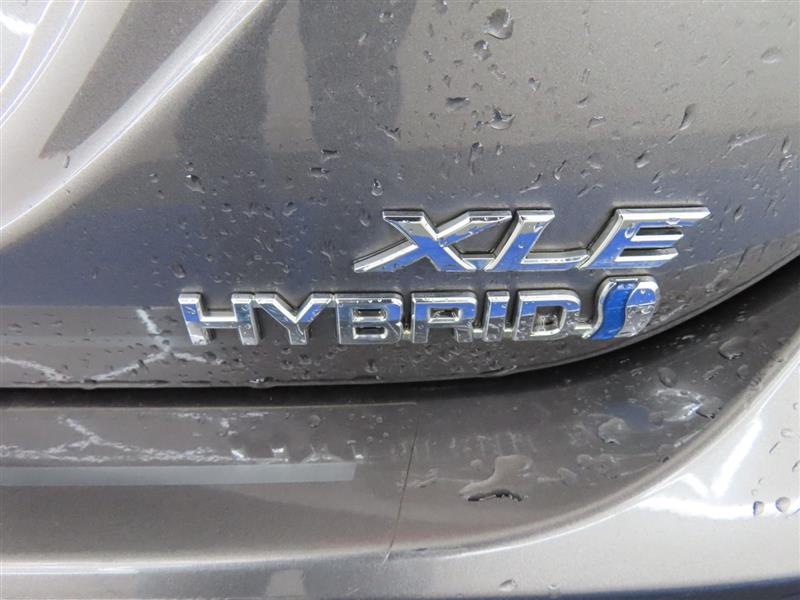 TOYOTACAMRY HYBRID13