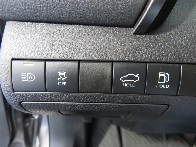 TOYOTACAMRY HYBRID17