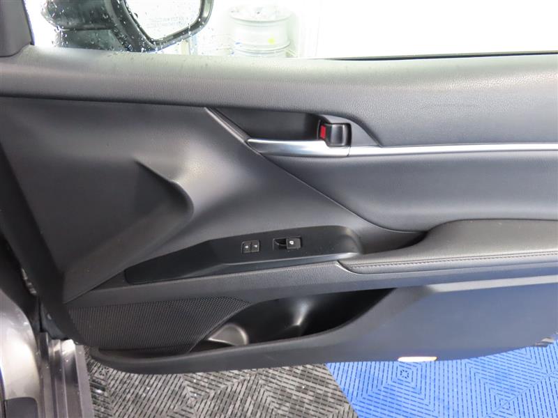 TOYOTACAMRY HYBRID33