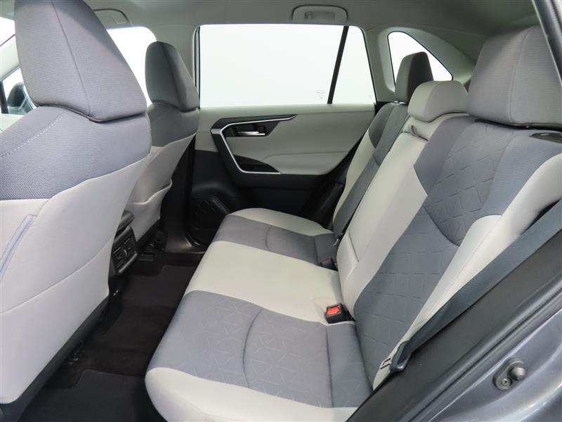 TOYOTARAV4 HYBRID30