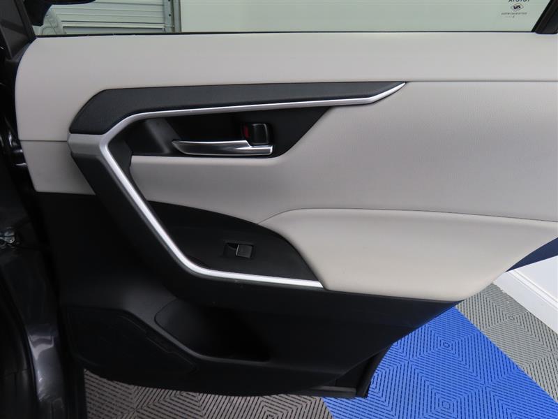TOYOTARAV4 HYBRID32