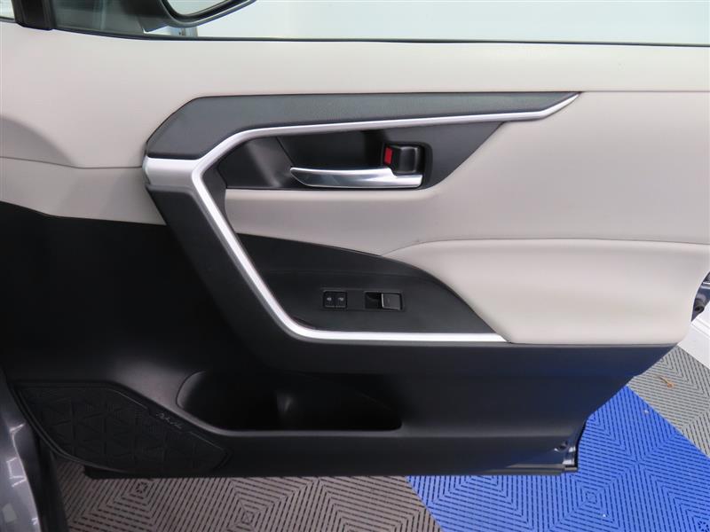 TOYOTARAV4 HYBRID34