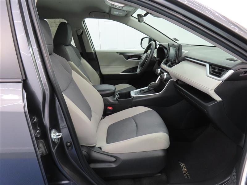 TOYOTARAV4 HYBRID35