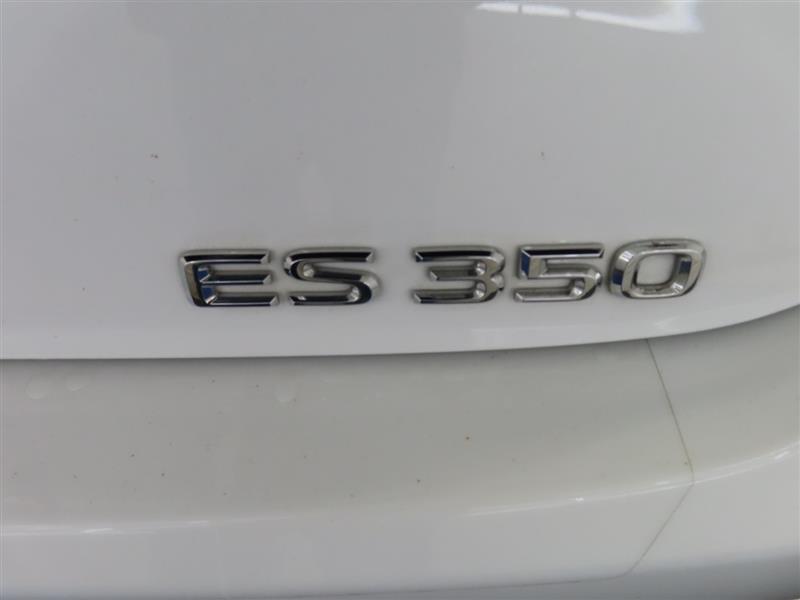 2022 Lexus ES F SPORT - Photo 10