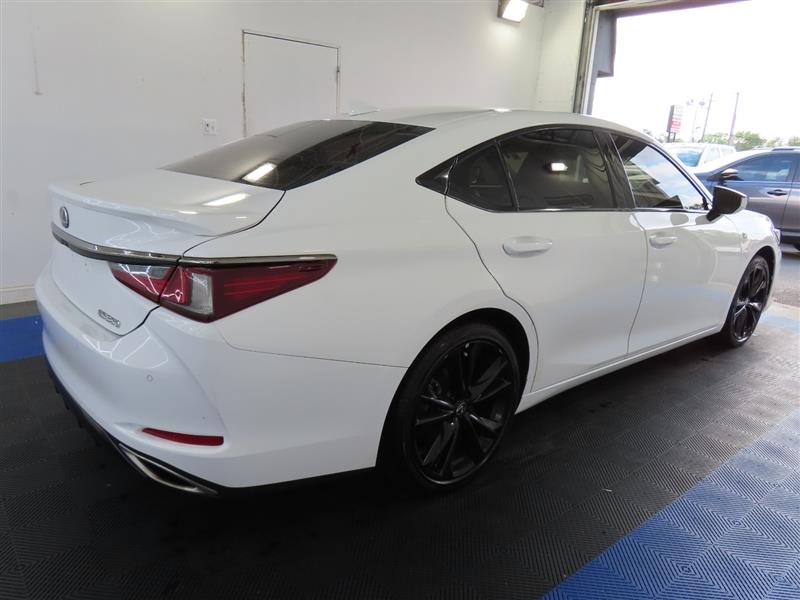 2022 Lexus ES F SPORT - Photo 6