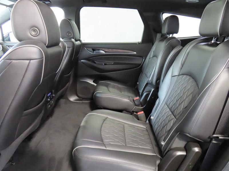 BUICKENCLAVE34