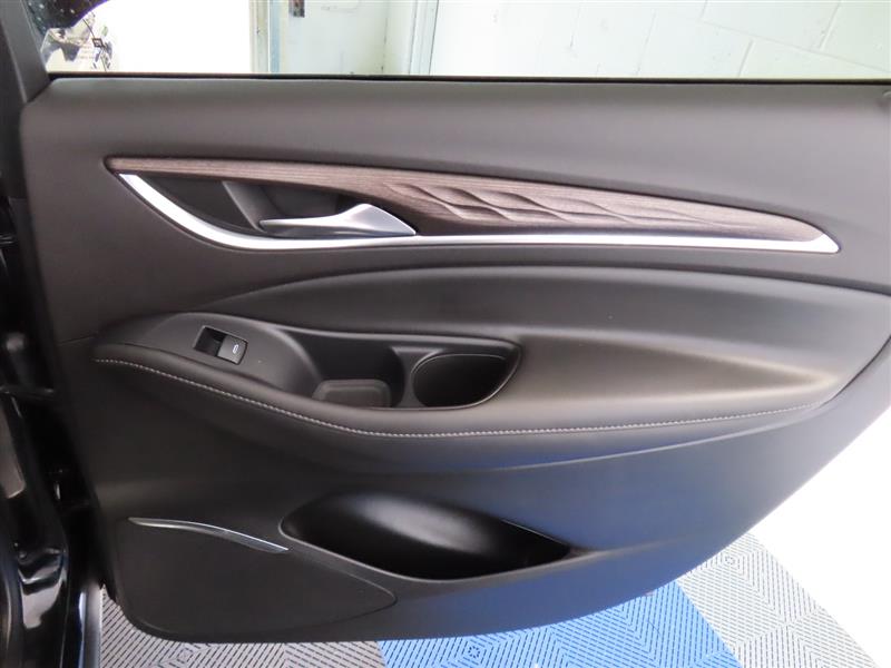 BUICKENCLAVE37