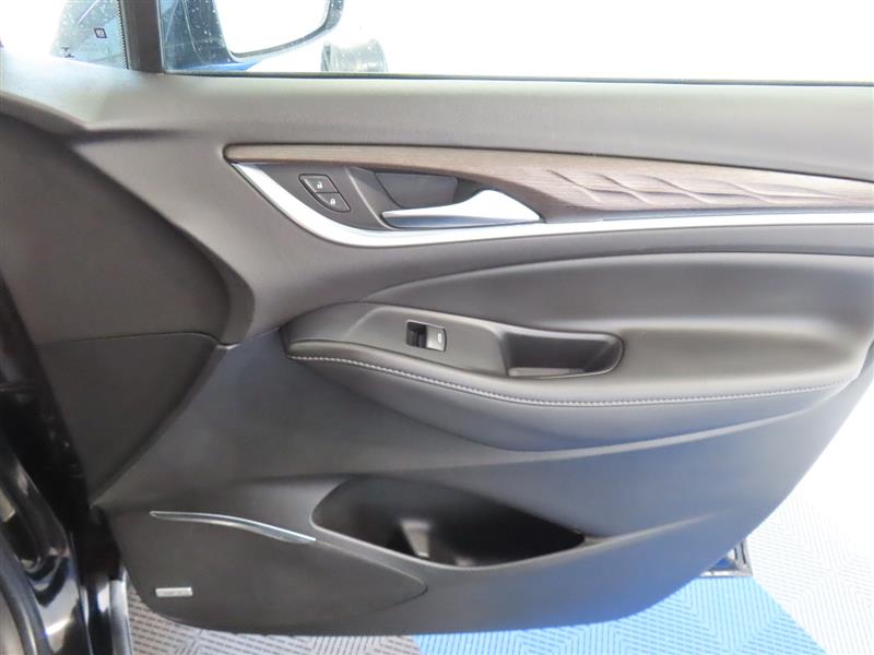 BUICKENCLAVE39