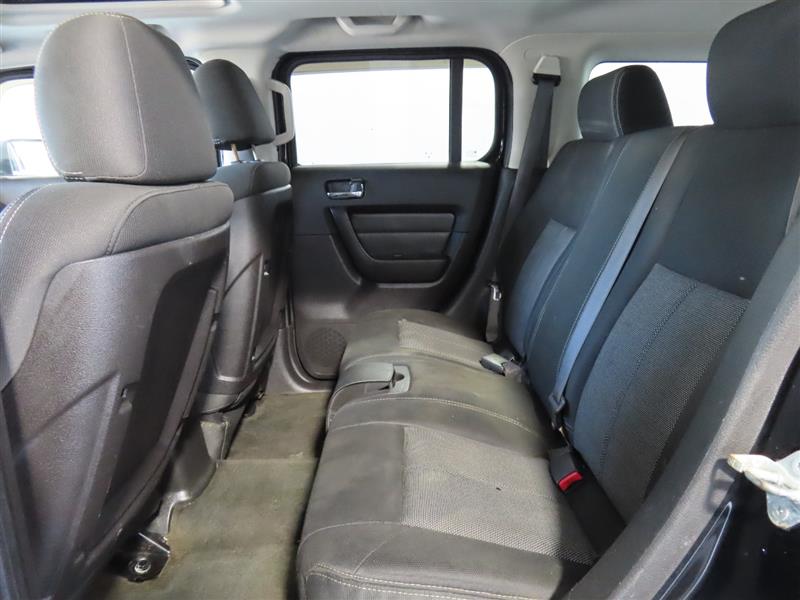 HUMMERH3 *** WELL MAINTAINED HUMMER *** COME TAKE A LOOK ***26
