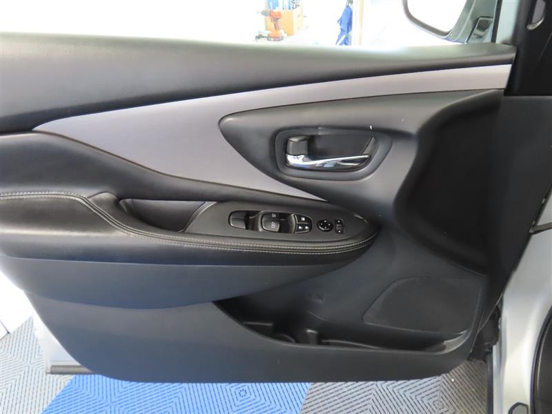 NISSANMURANO16