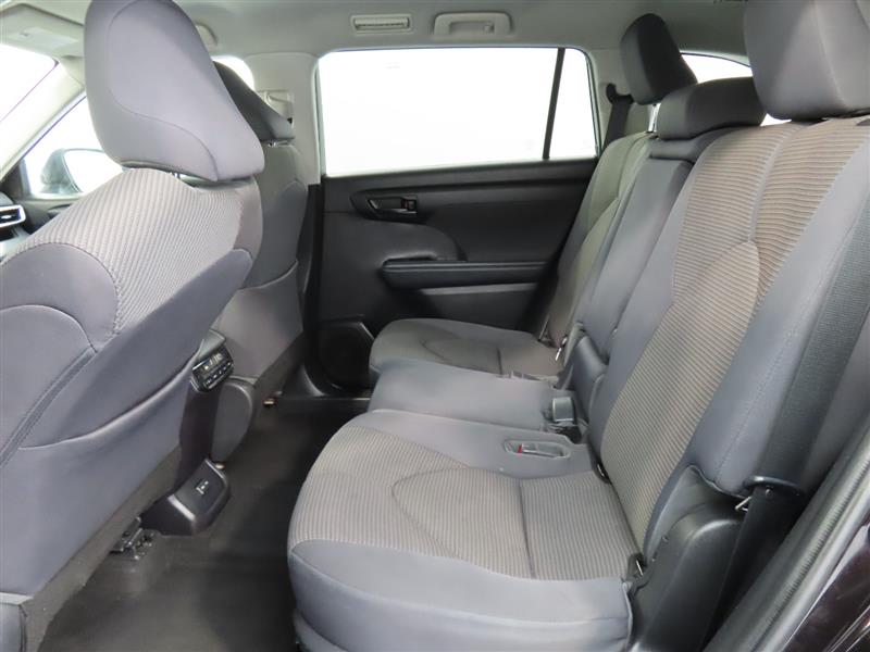 TOYOTAHIGHLANDER26