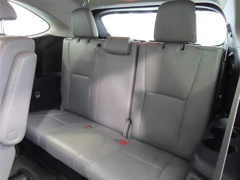 TOYOTAHIGHLANDER31