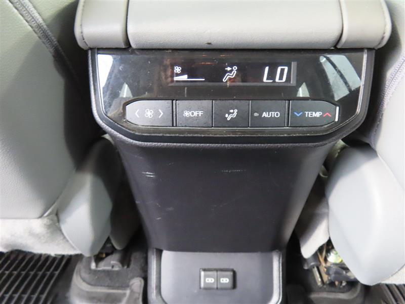 TOYOTAHIGHLANDER32