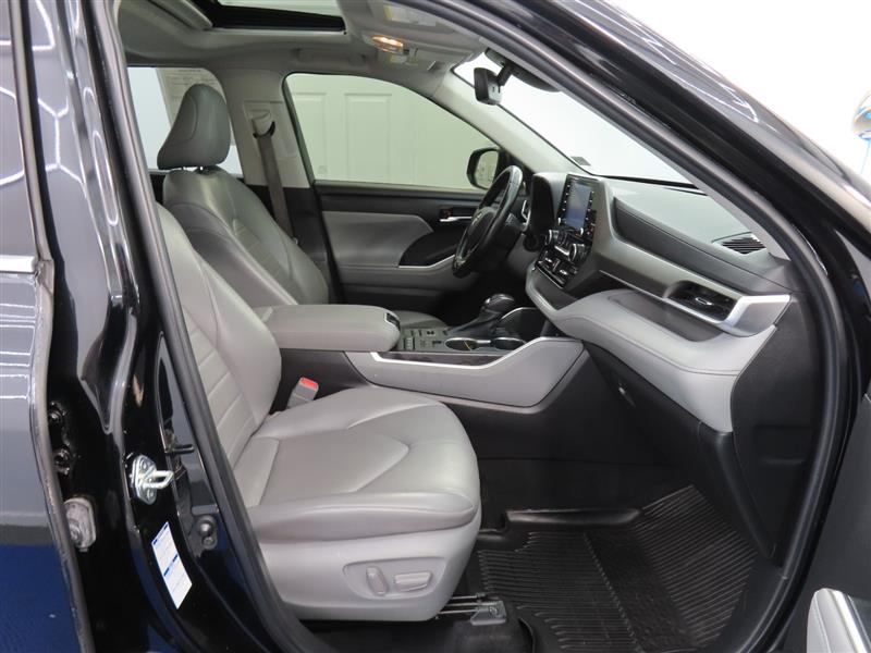 TOYOTAHIGHLANDER36