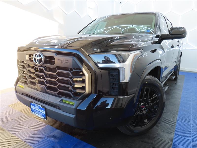 2023 TOYOTA TUNDRA SR5