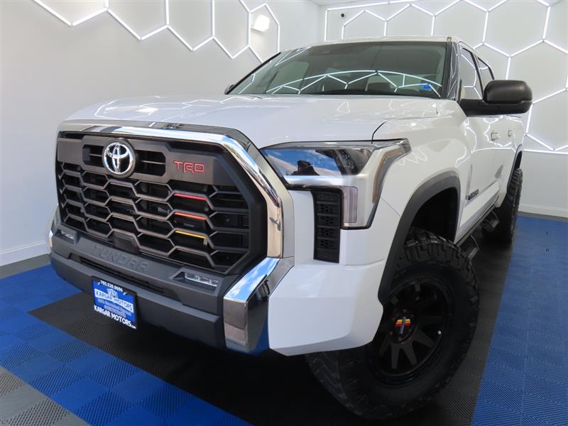 2023 TOYOTA TUNDRA SR5