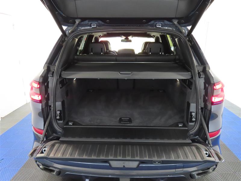 BMWX512