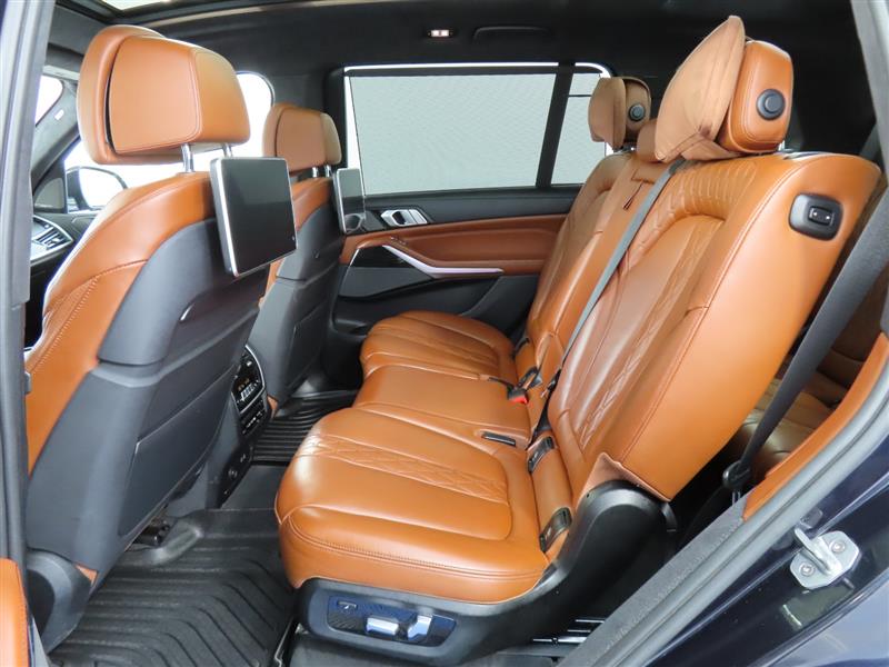 BMWX737