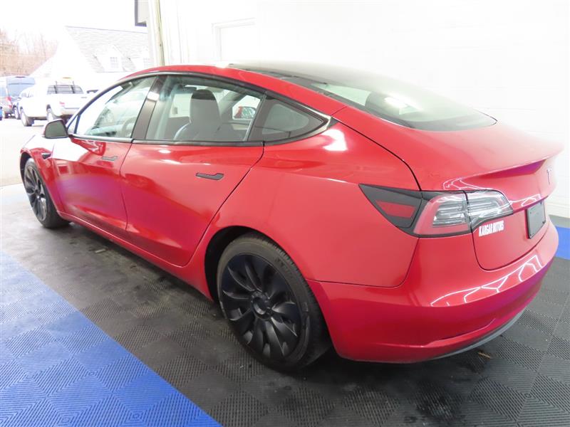 TESLAMODEL 310