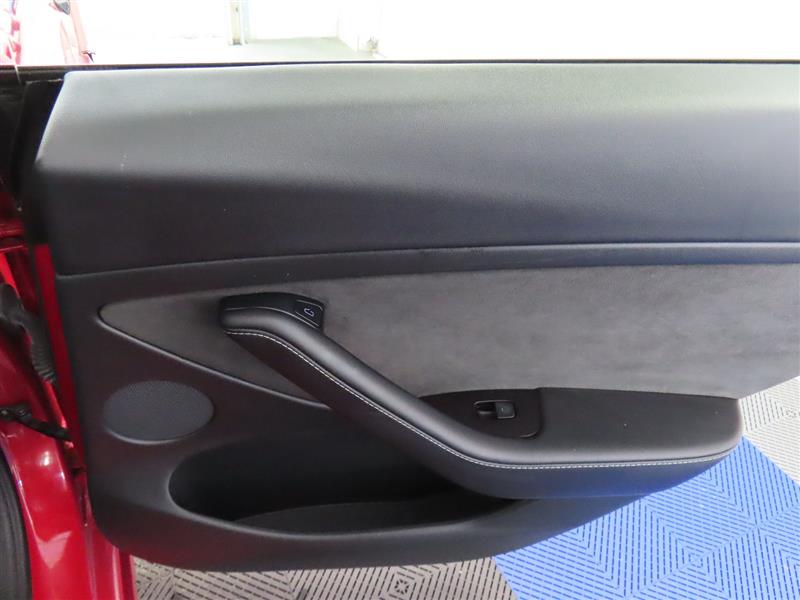TESLAMODEL 329