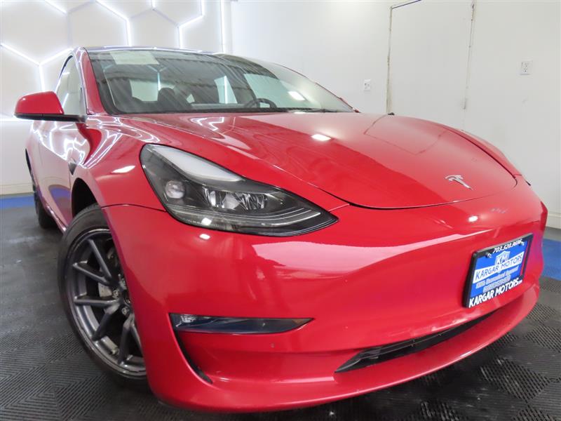 TESLAMODEL 33