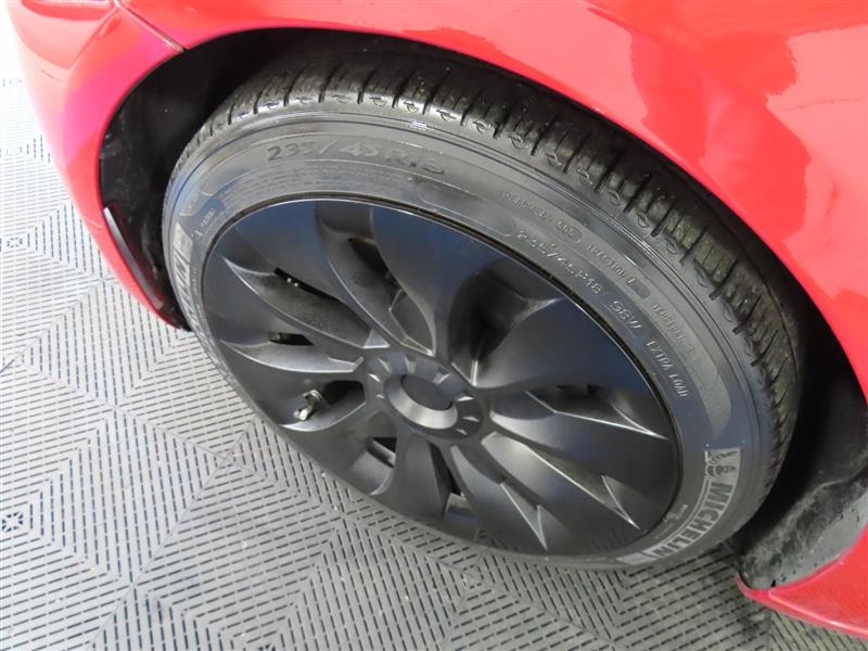 TESLAMODEL 36