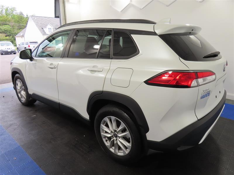 TOYOTACOROLLA CROSS10