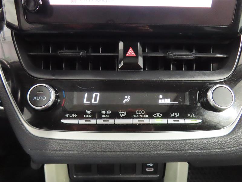 TOYOTACOROLLA CROSS28