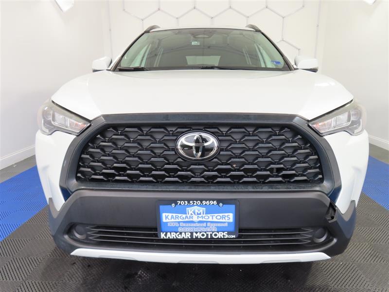 TOYOTACOROLLA CROSS3