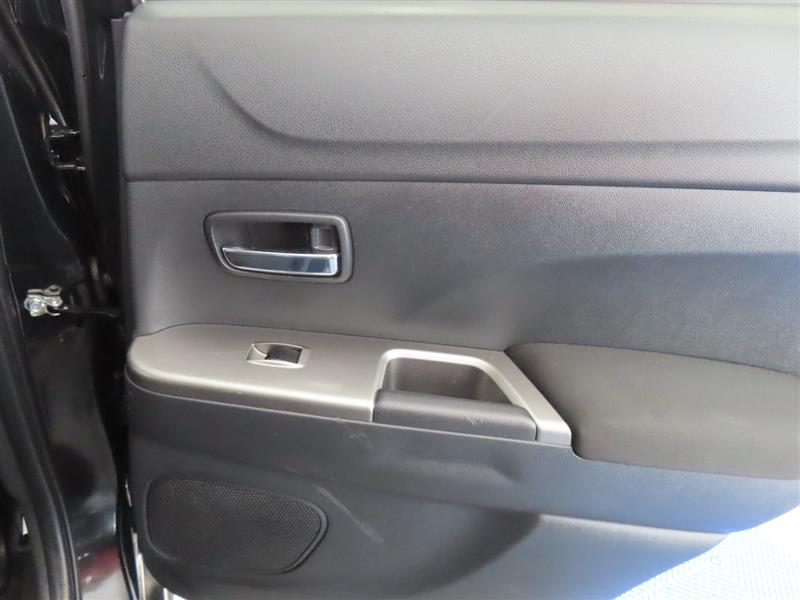2020 Mitsubishi Outlander Sport SE - Photo 25
