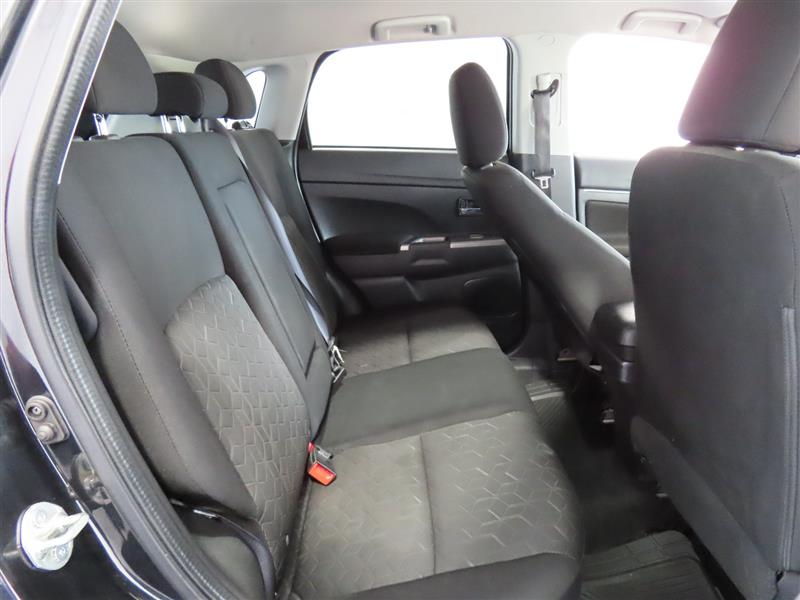 2020 Mitsubishi Outlander Sport SE - Photo 23