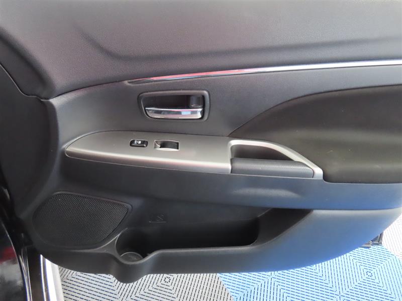 MITSUBISHIOUTLANDER SPORT29