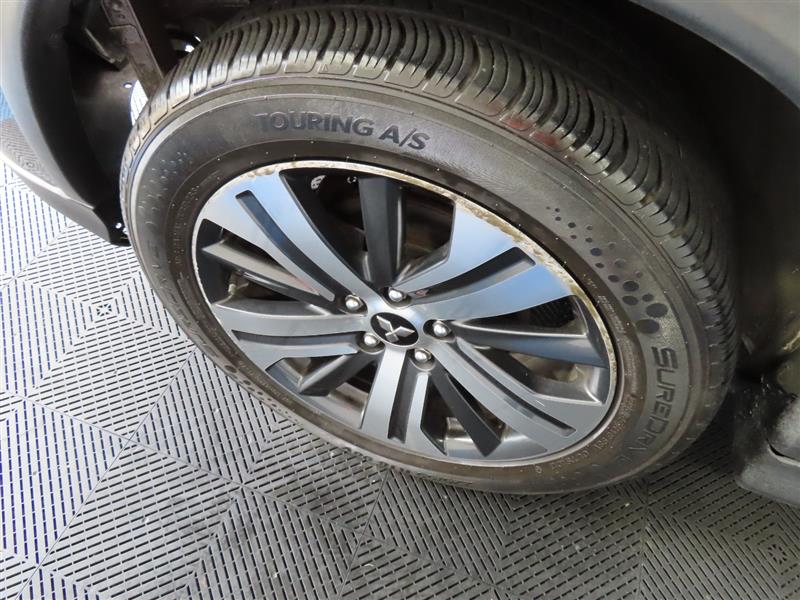 MITSUBISHIOUTLANDER SPORT4