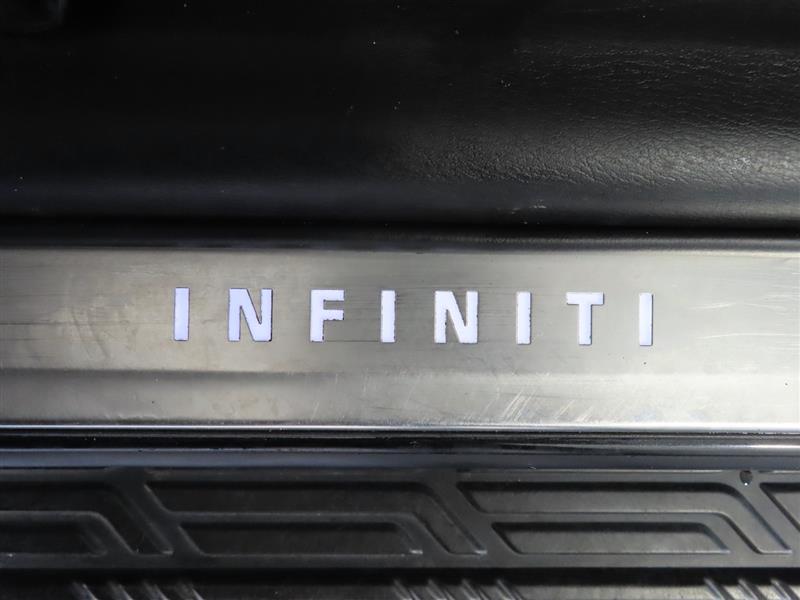 INFINITIQX8017