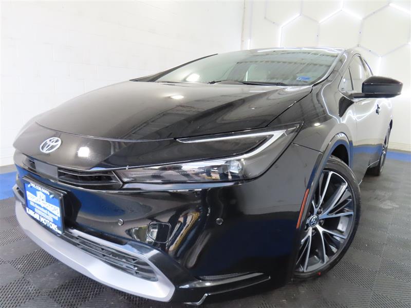 2023 TOYOTA PRIUS XLE
