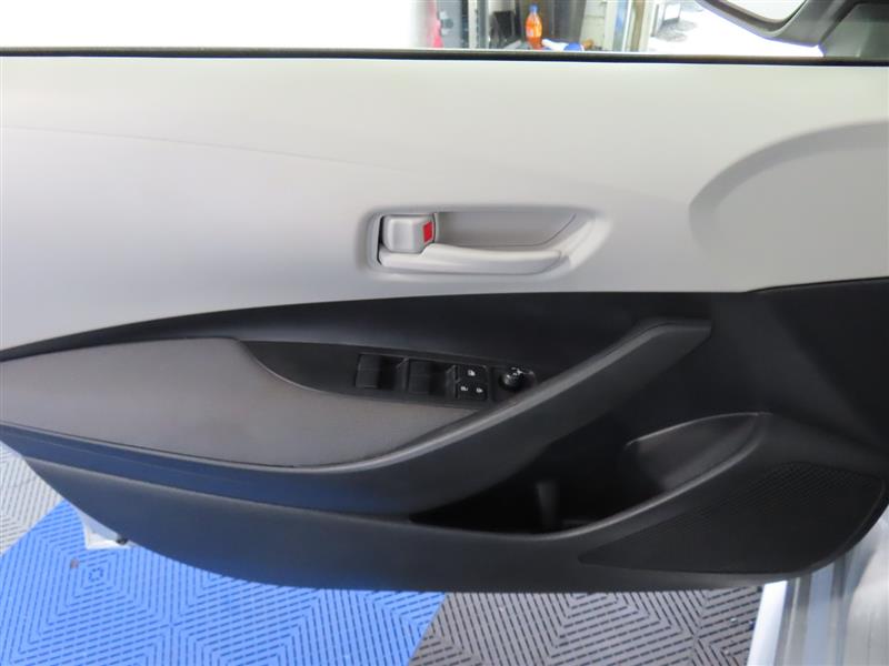 TOYOTACOROLLA HYBRID16