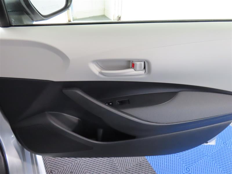 TOYOTACOROLLA HYBRID32