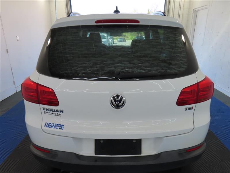 VOLKSWAGENTIGUAN11