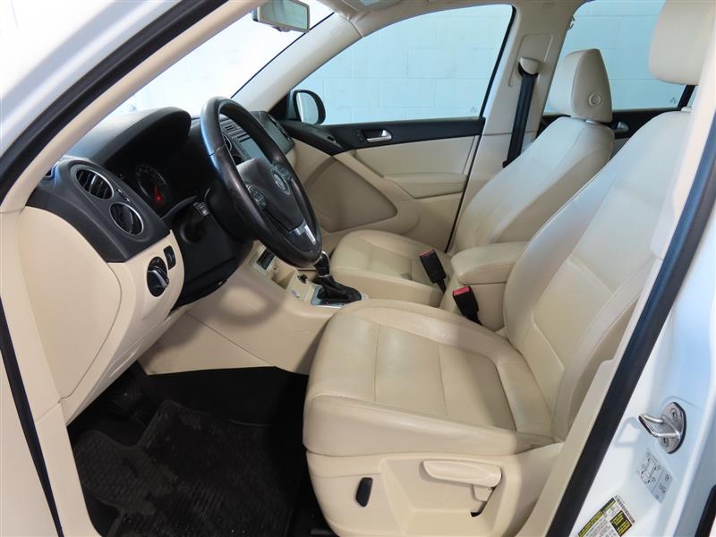 VOLKSWAGENTIGUAN17