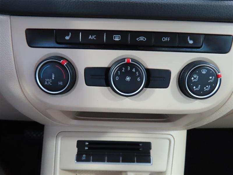 VOLKSWAGENTIGUAN26