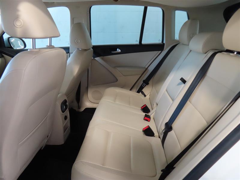 VOLKSWAGENTIGUAN30