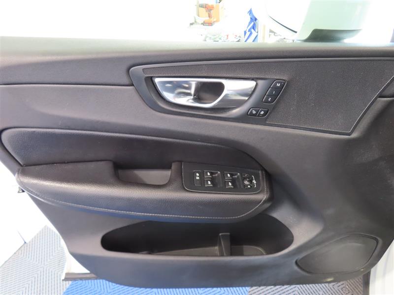 VOLVOXC6016