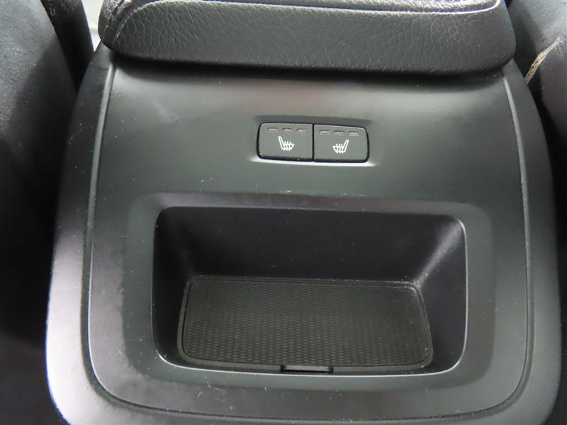 VOLVOXC6033